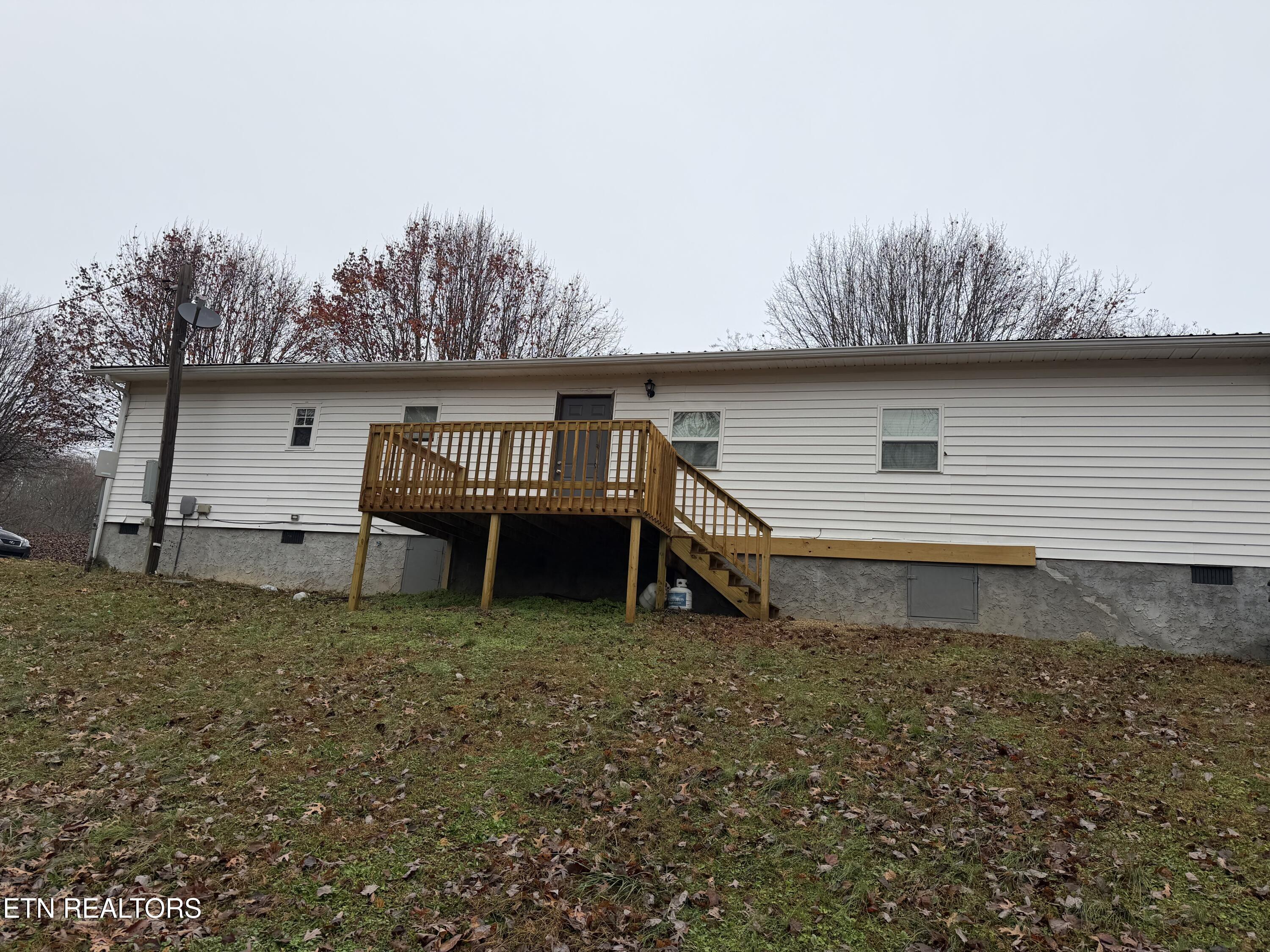 152 Country Way Drive, LaFollette