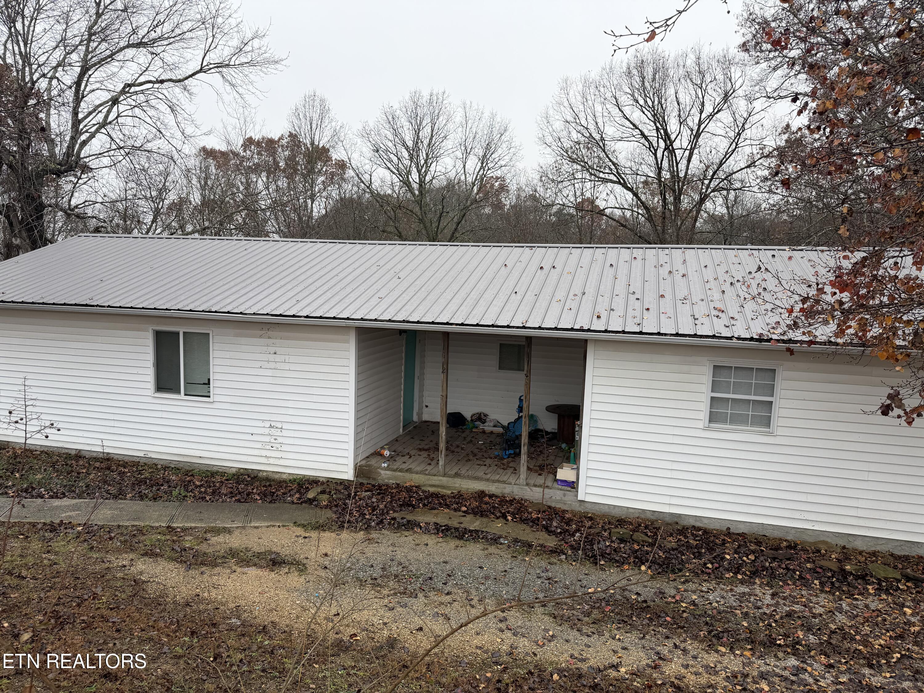 152 Country Way Drive, LaFollette