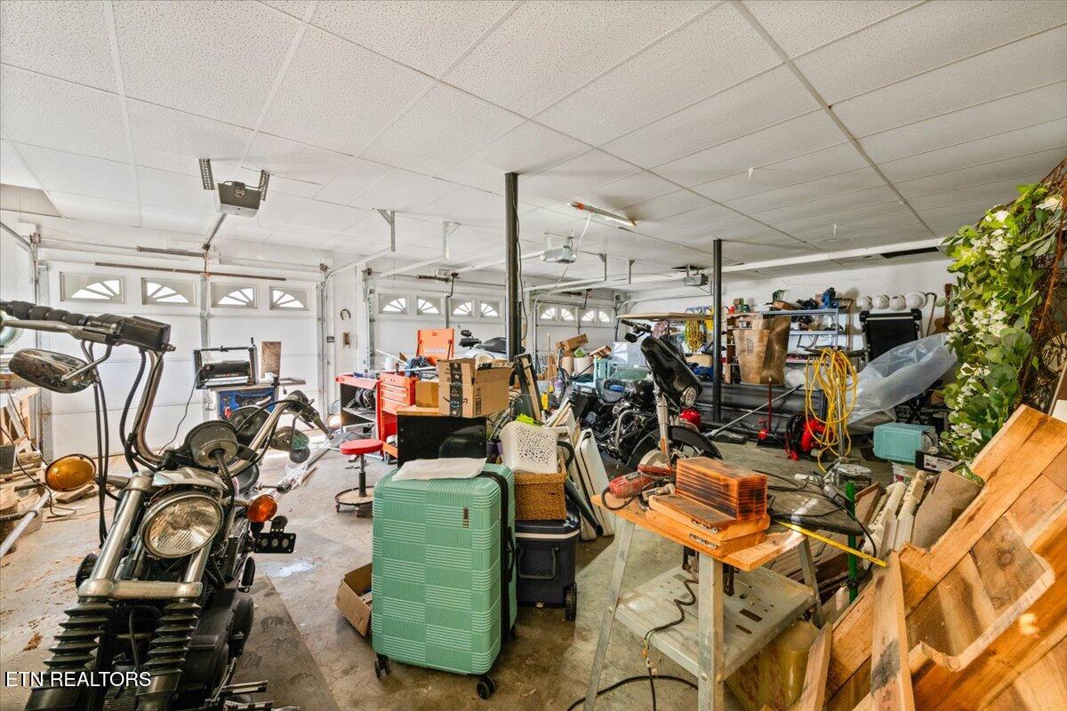 203 Golf Hill Lane, LaFollette