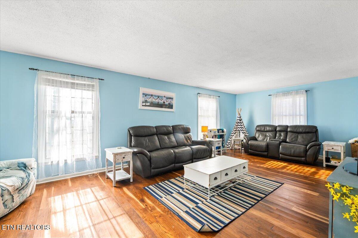 203 Golf Hill Lane, LaFollette