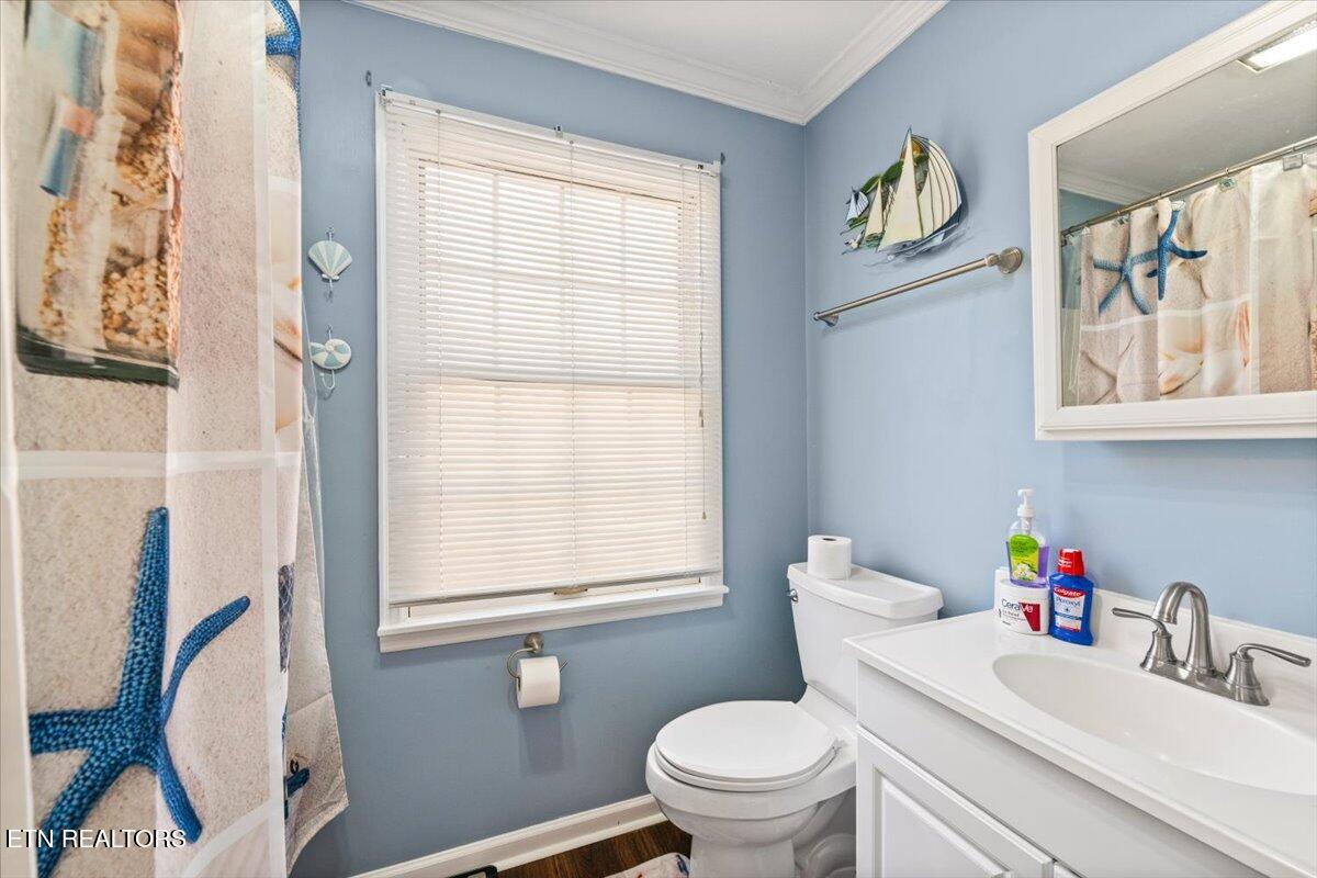 203 Golf Hill Lane, LaFollette