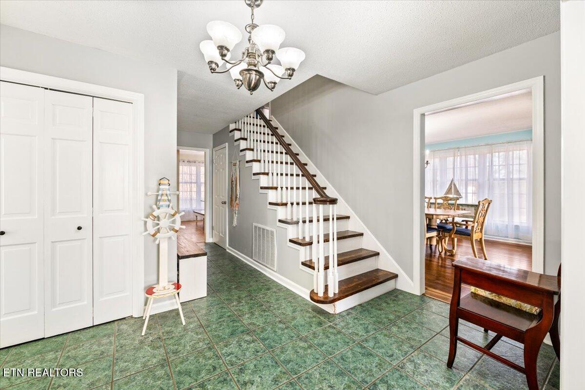 203 Golf Hill Lane, LaFollette