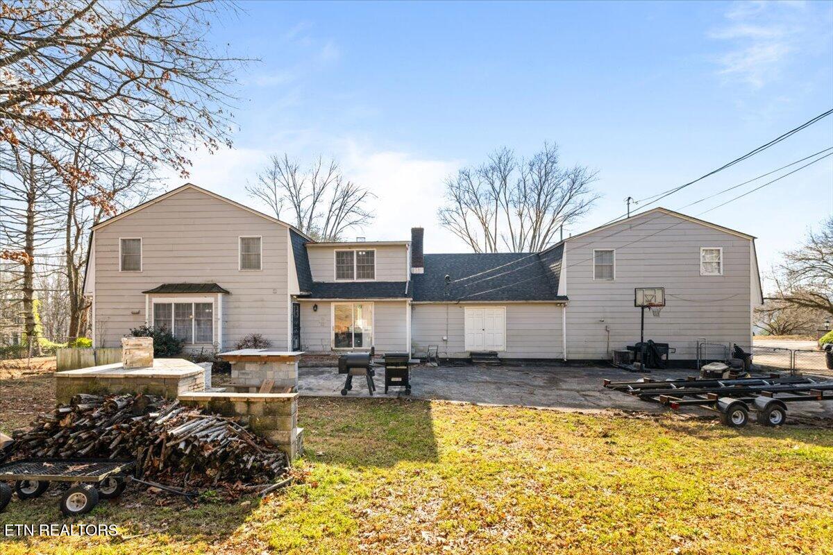 203 Golf Hill Lane, LaFollette