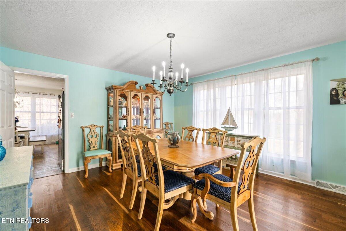 203 Golf Hill Lane, LaFollette