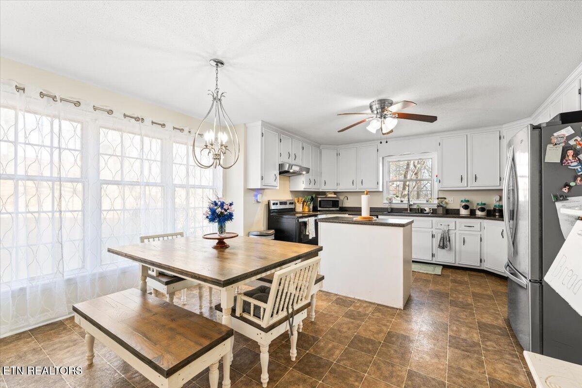 203 Golf Hill Lane, LaFollette