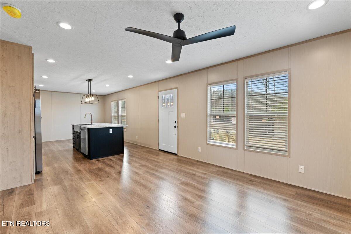 544 Quail Run Lane, LaFollette