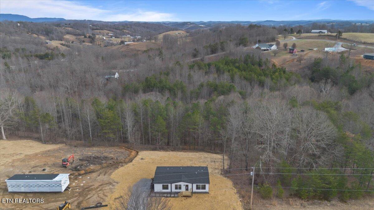 544 Quail Run Lane, LaFollette