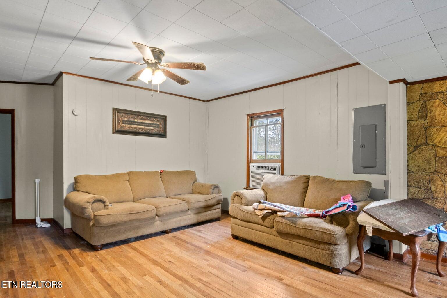 138 Bethlehem Lane, LaFollette