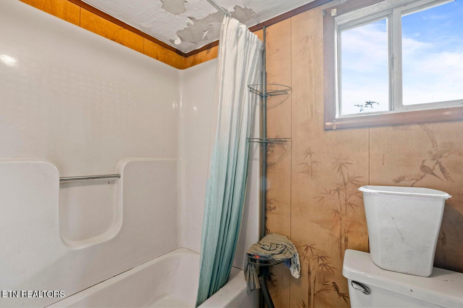 138 Bethlehem Lane, LaFollette