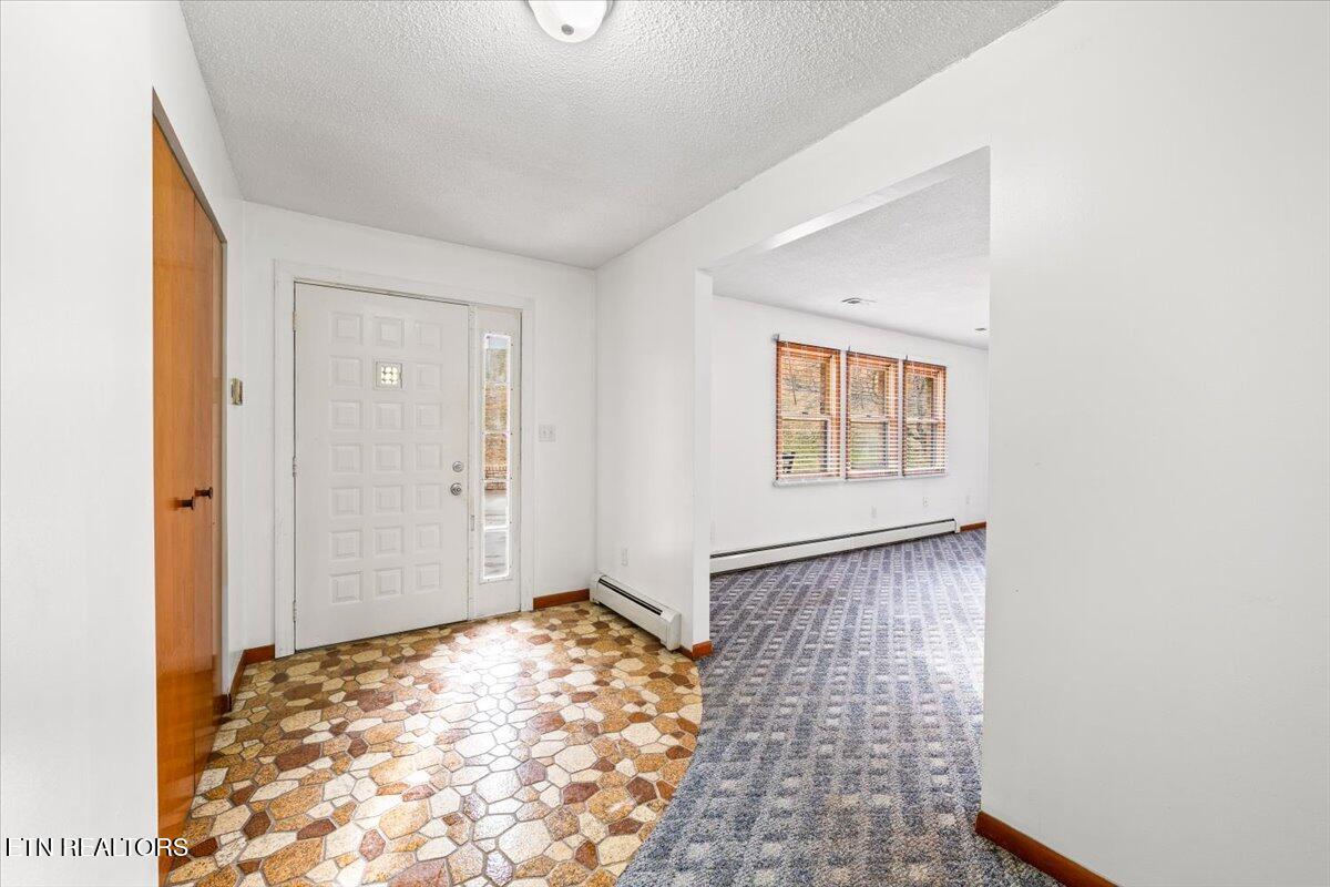 261 Lance Lane, LaFollette