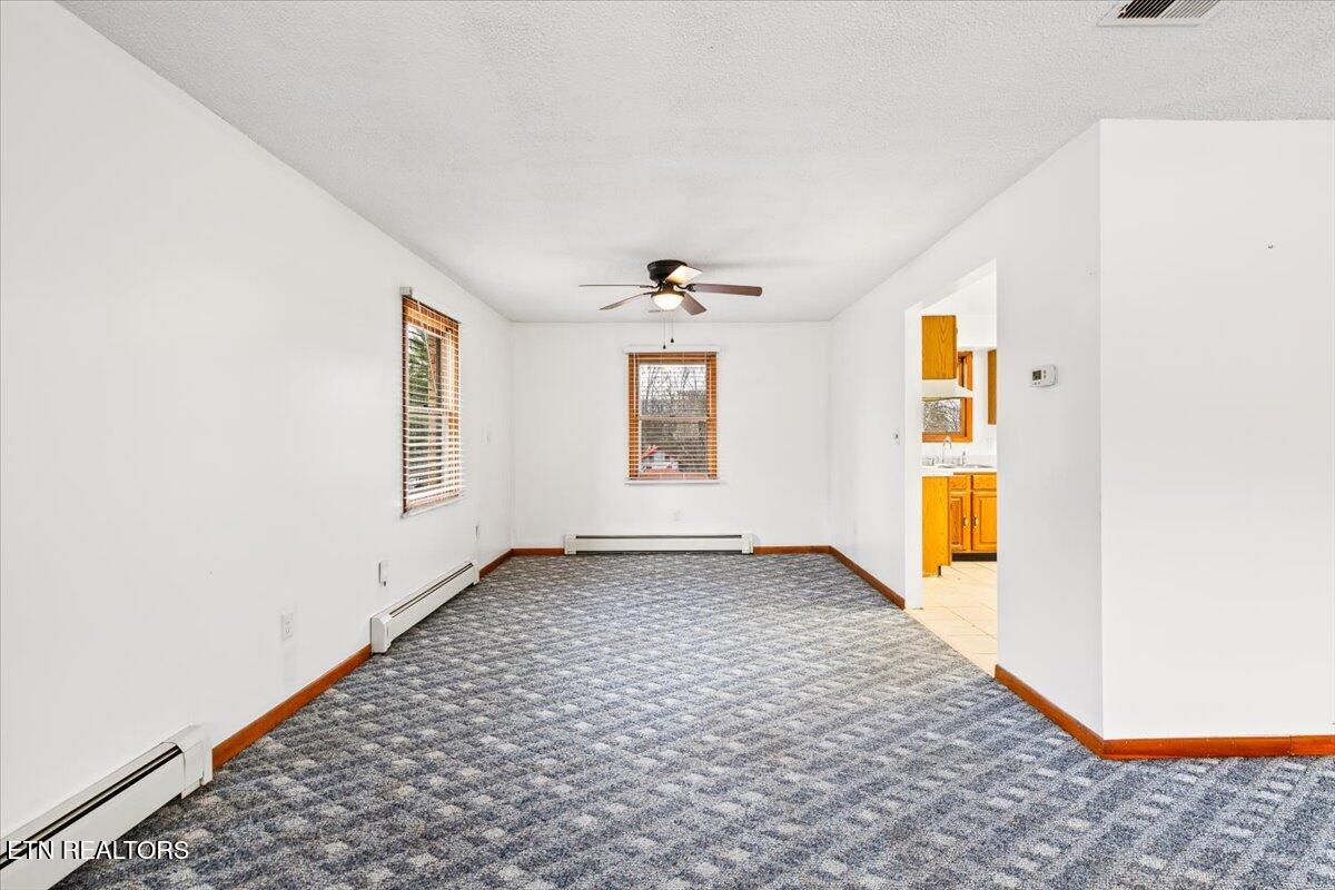 261 Lance Lane, LaFollette