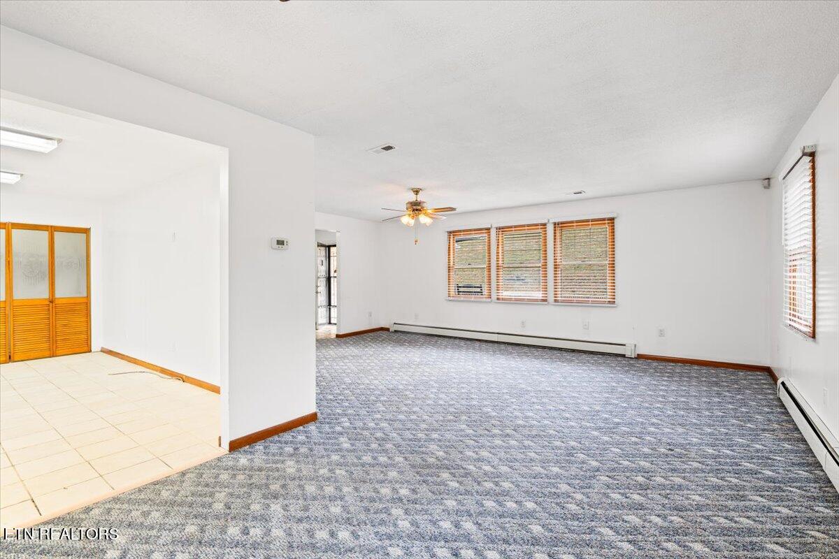 261 Lance Lane, LaFollette