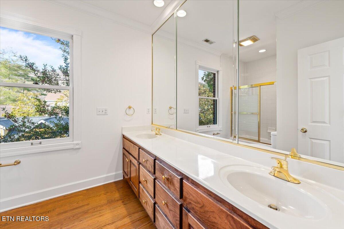 145 Hope Lane, LaFollette