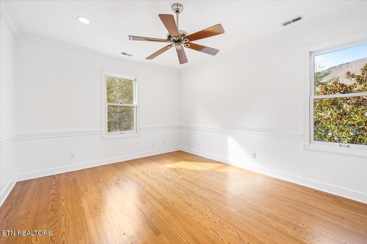 145 Hope Lane, LaFollette