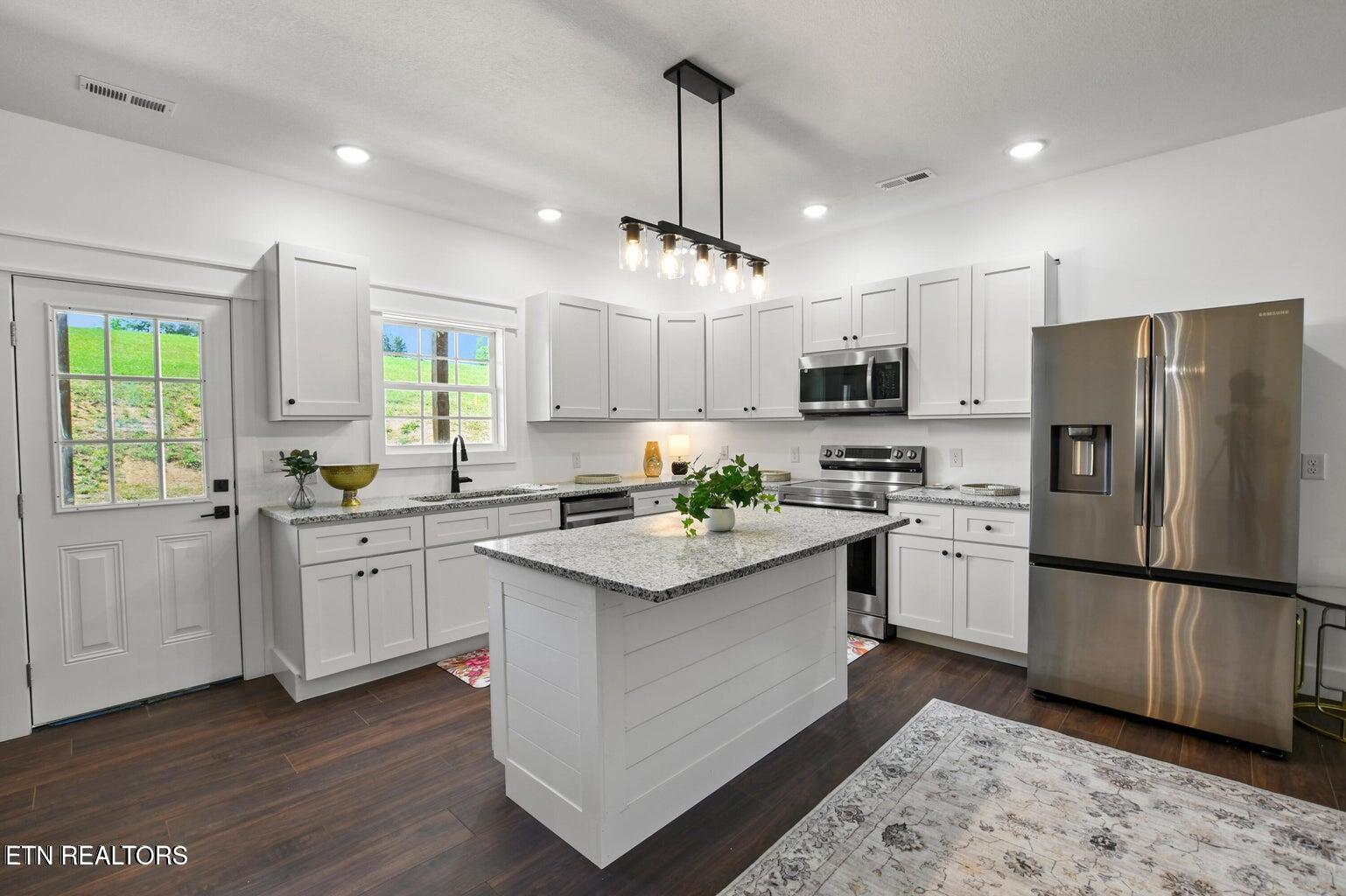 252 Old Middlesboro Hwy, LaFollette