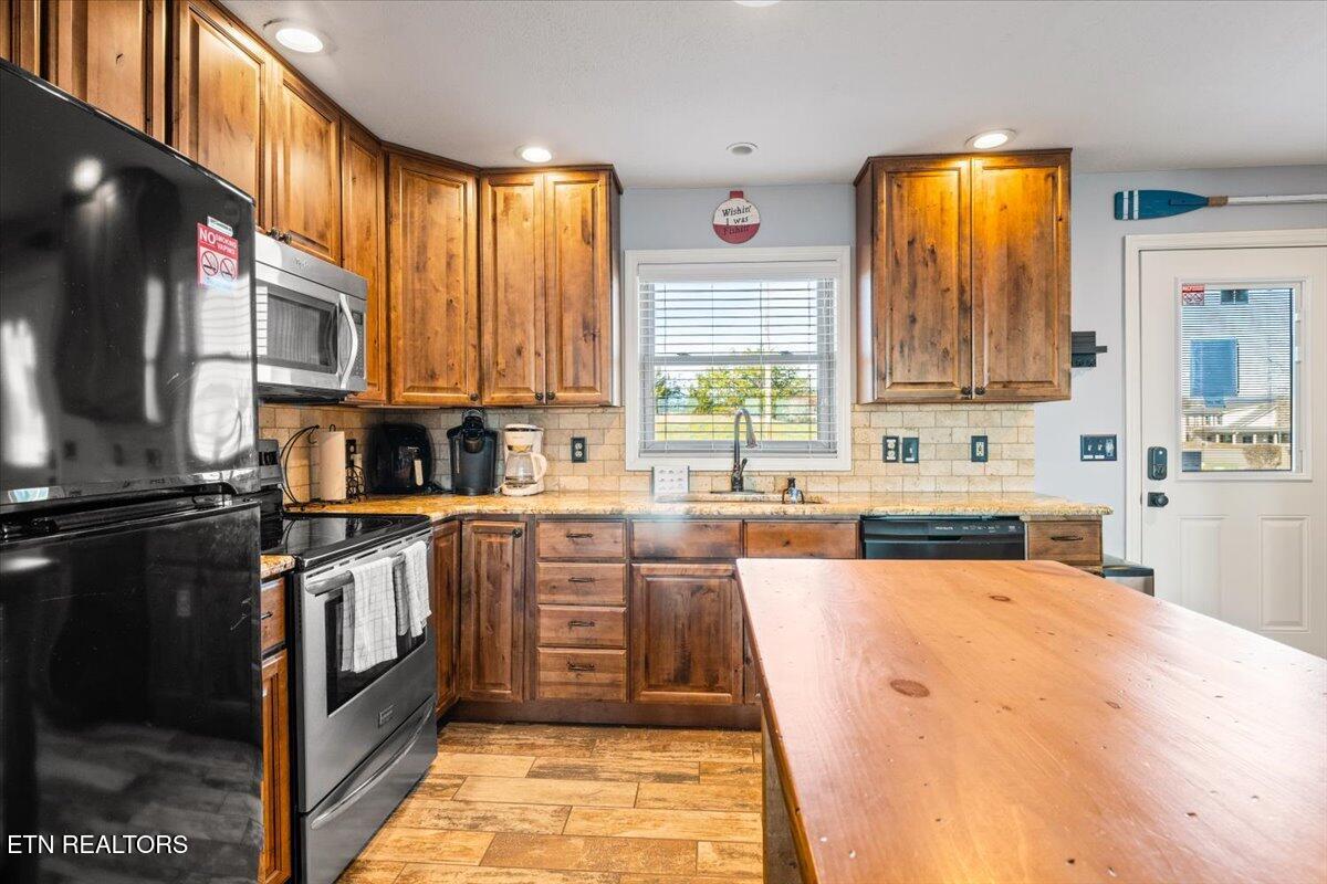 470 Deerfield Landiing Rd 8C, LaFollette Unit: 8C