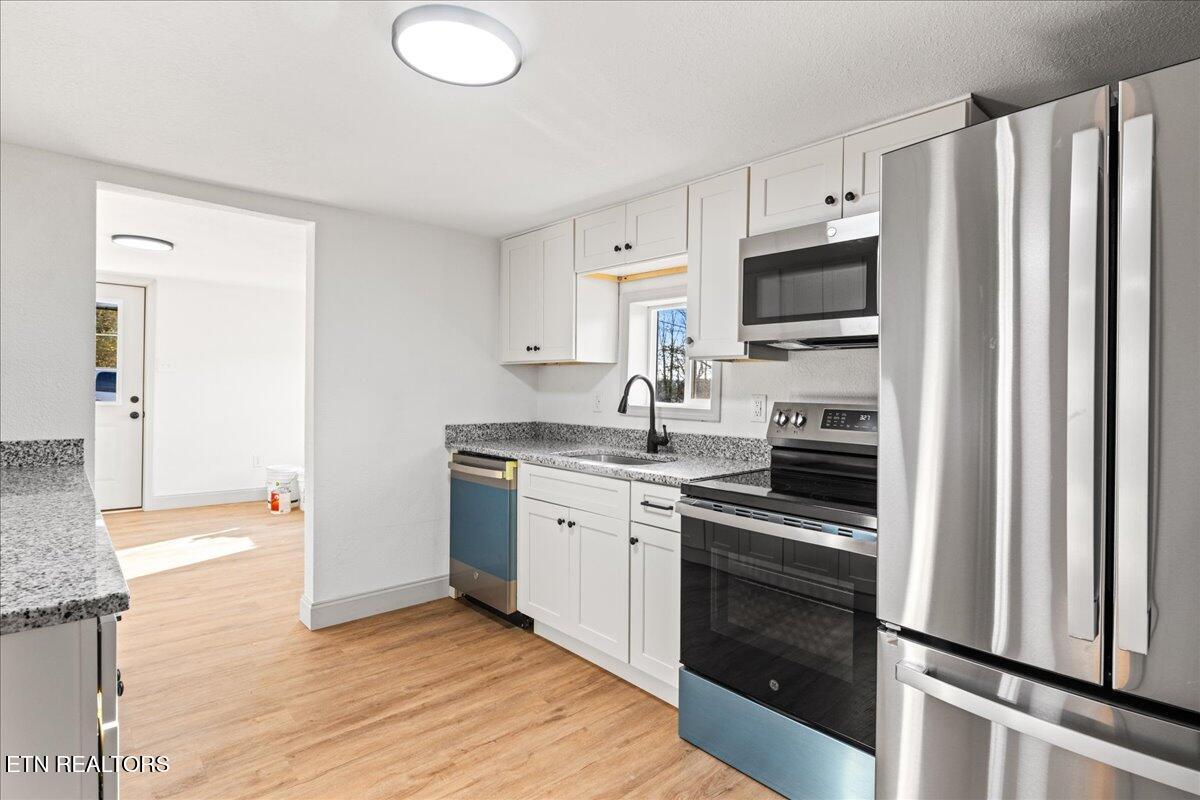 124 Blue Drive, LaFollette