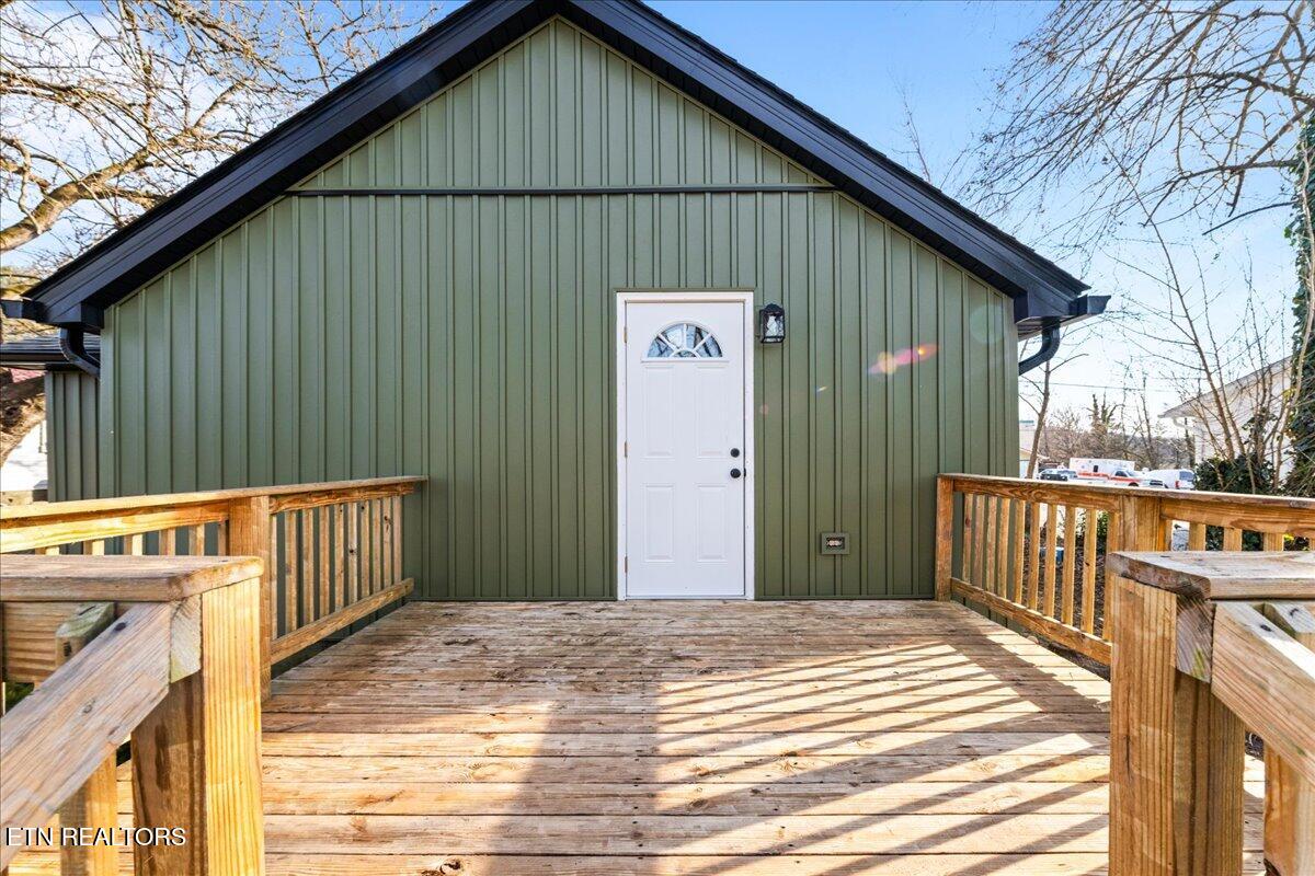 124 Blue Drive, LaFollette