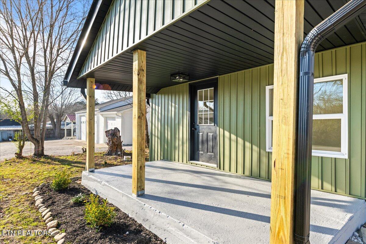 124 Blue Drive, LaFollette