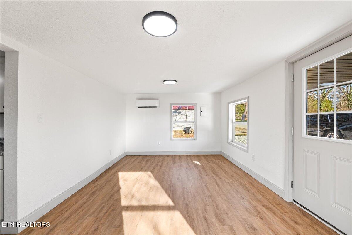 124 Blue Drive, LaFollette