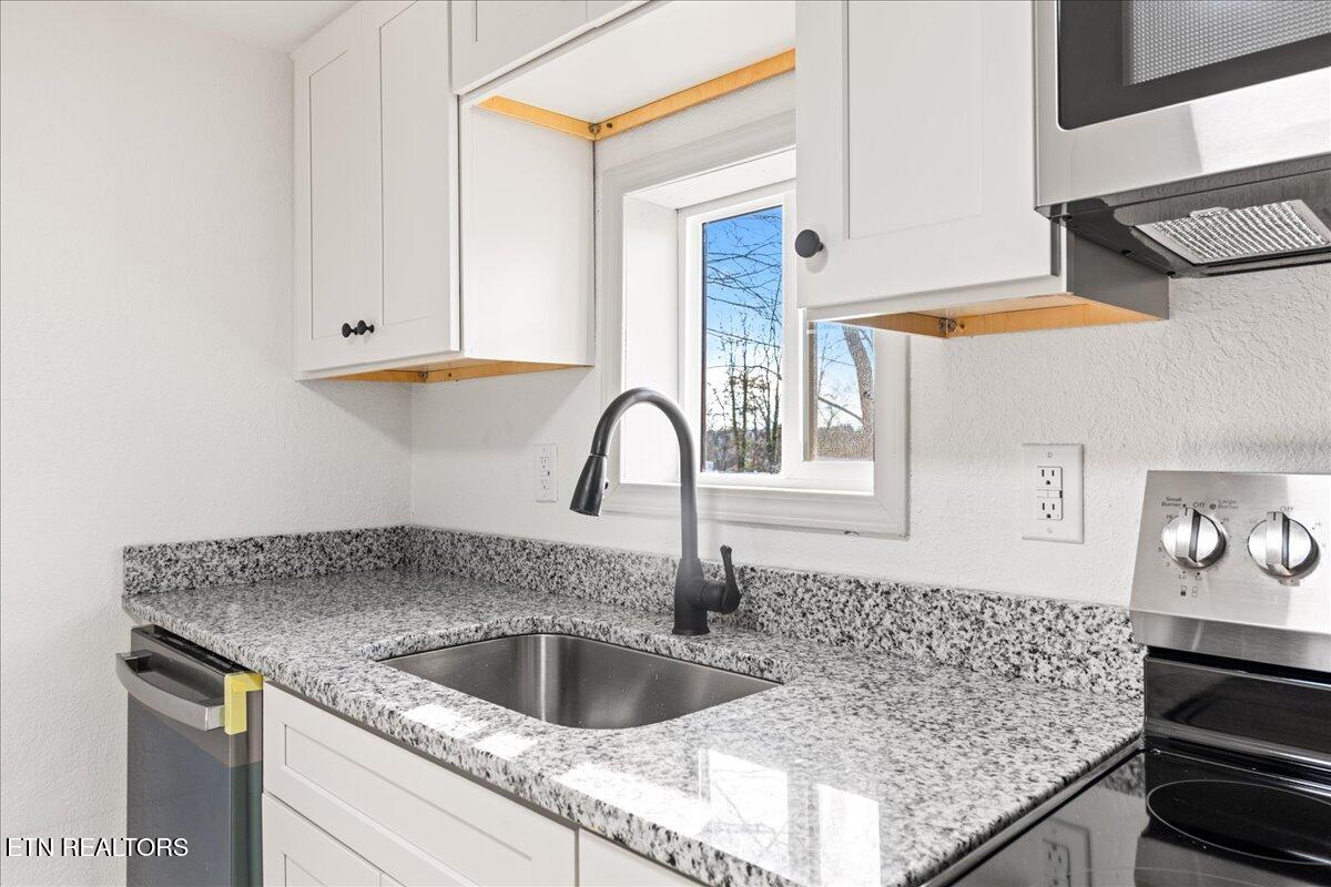 124 Blue Drive, LaFollette