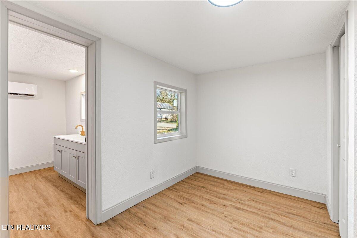 124 Blue Drive, LaFollette