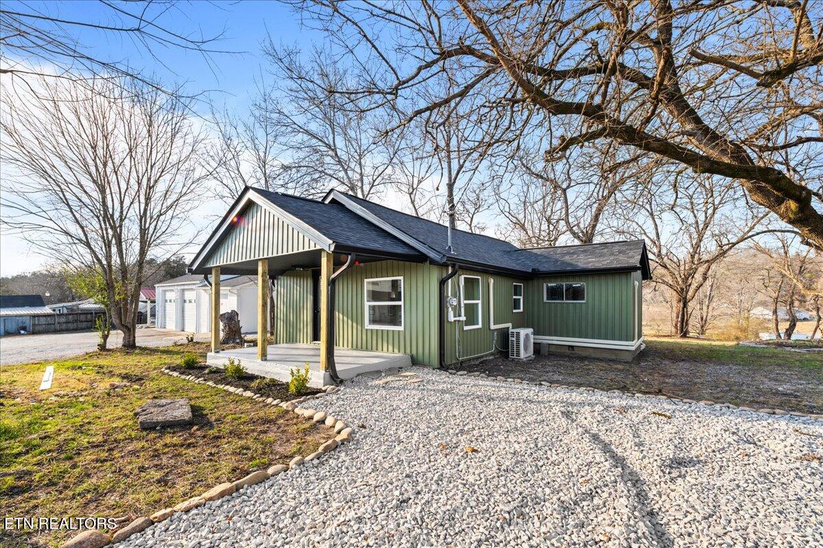 124 Blue Drive, LaFollette