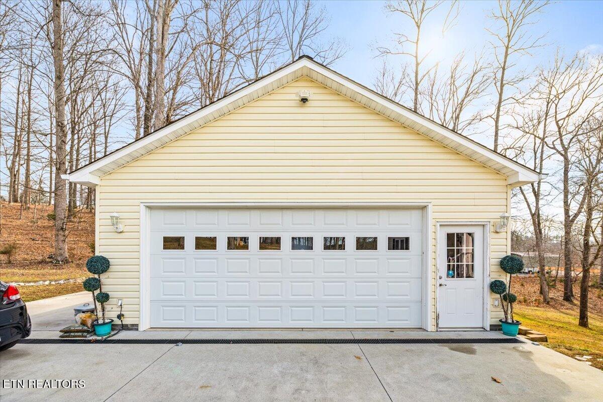 1048 Deerfield Way, LaFollette