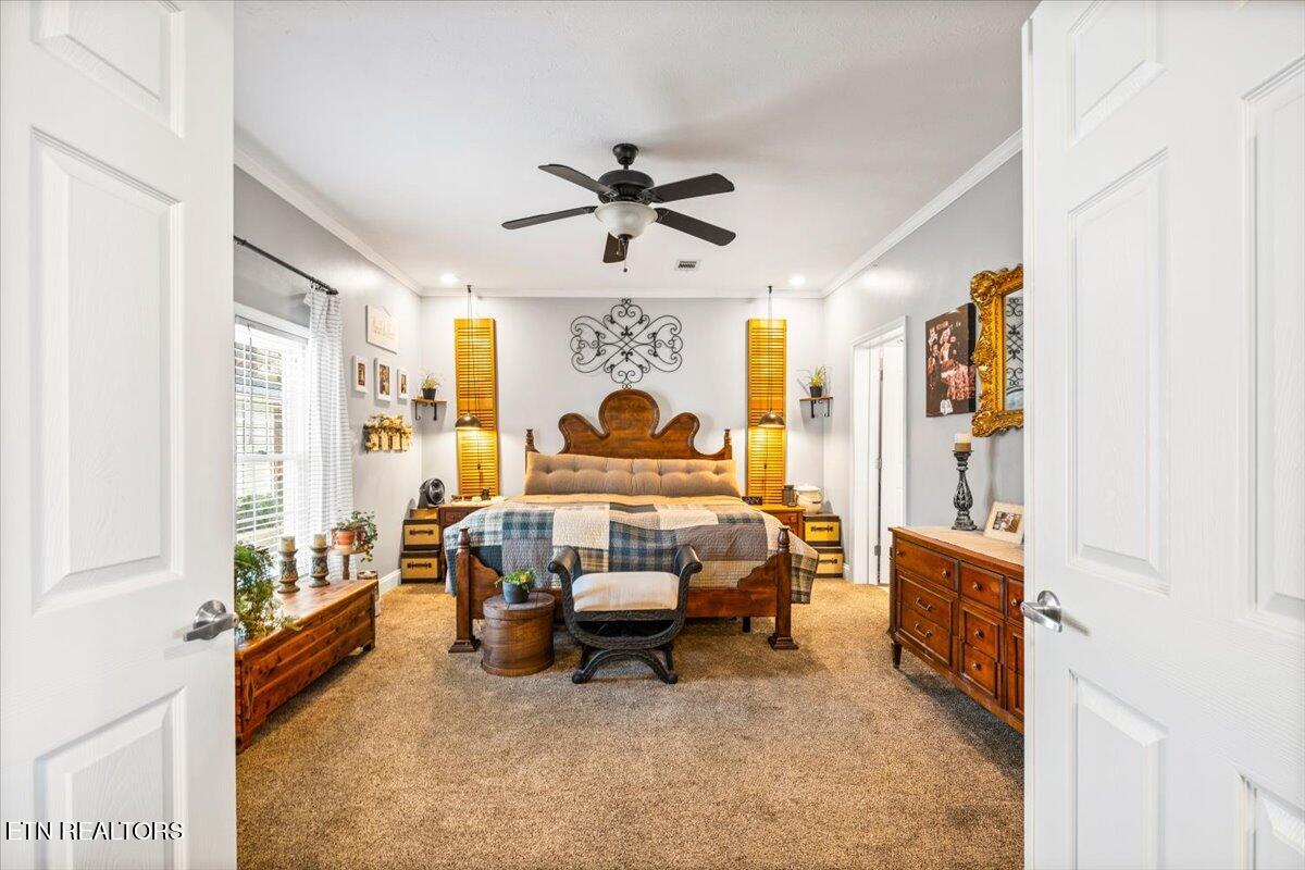 1048 Deerfield Way, LaFollette