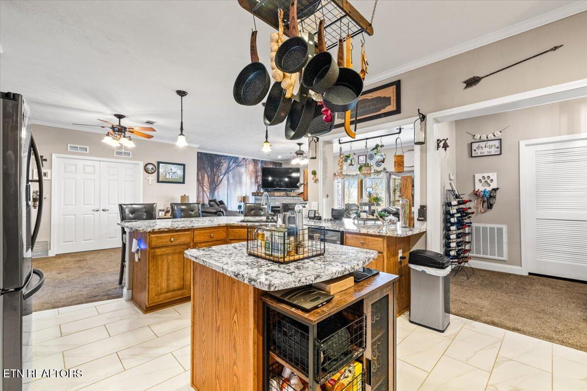 1048 Deerfield Way, LaFollette