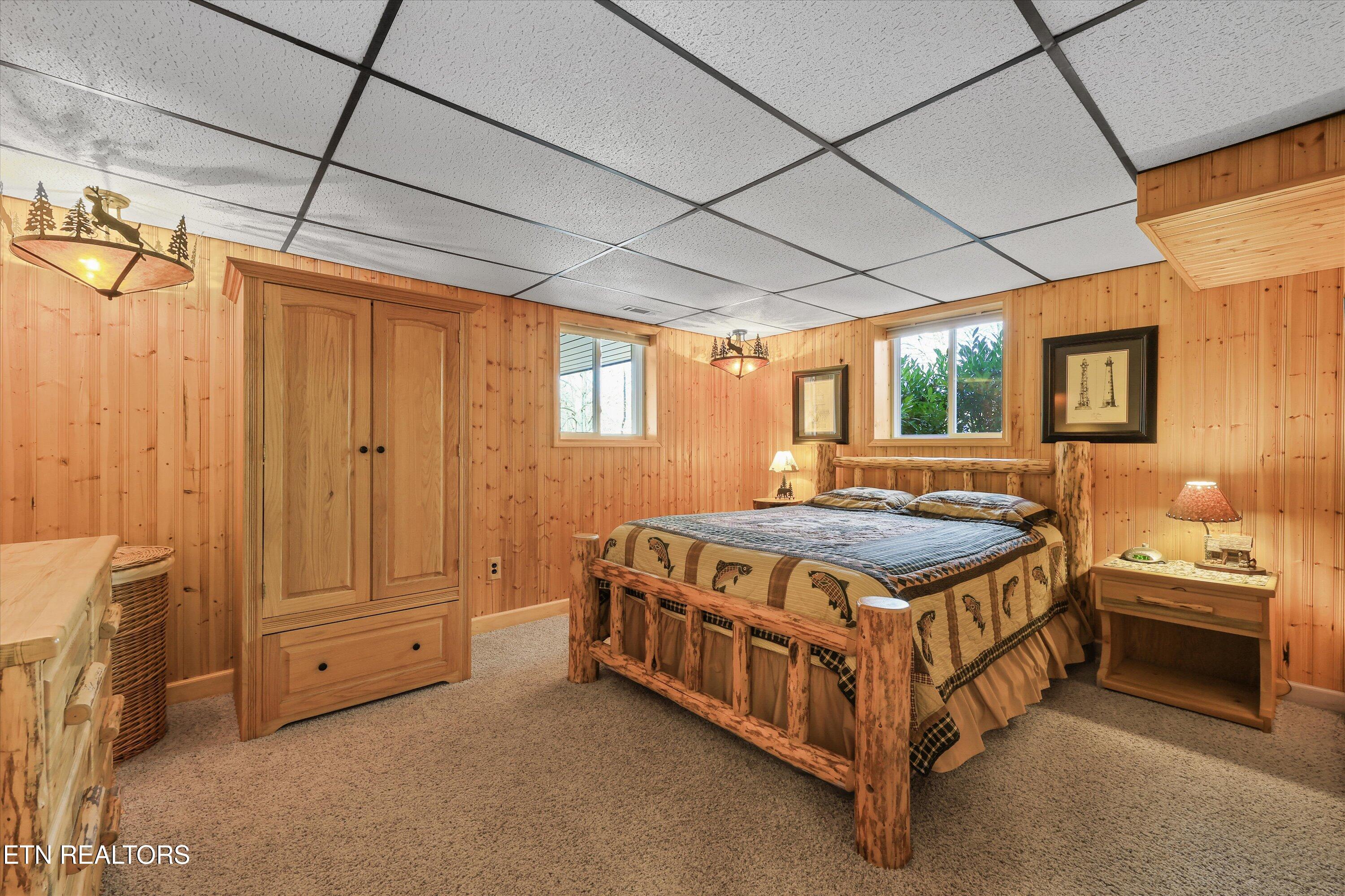 845 Yoakum Hollow Rd