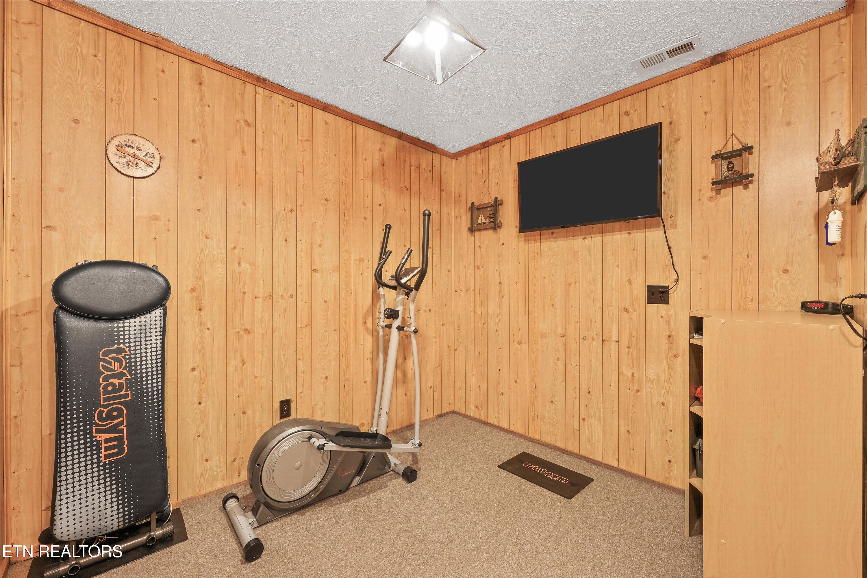 845 Yoakum Hollow Rd