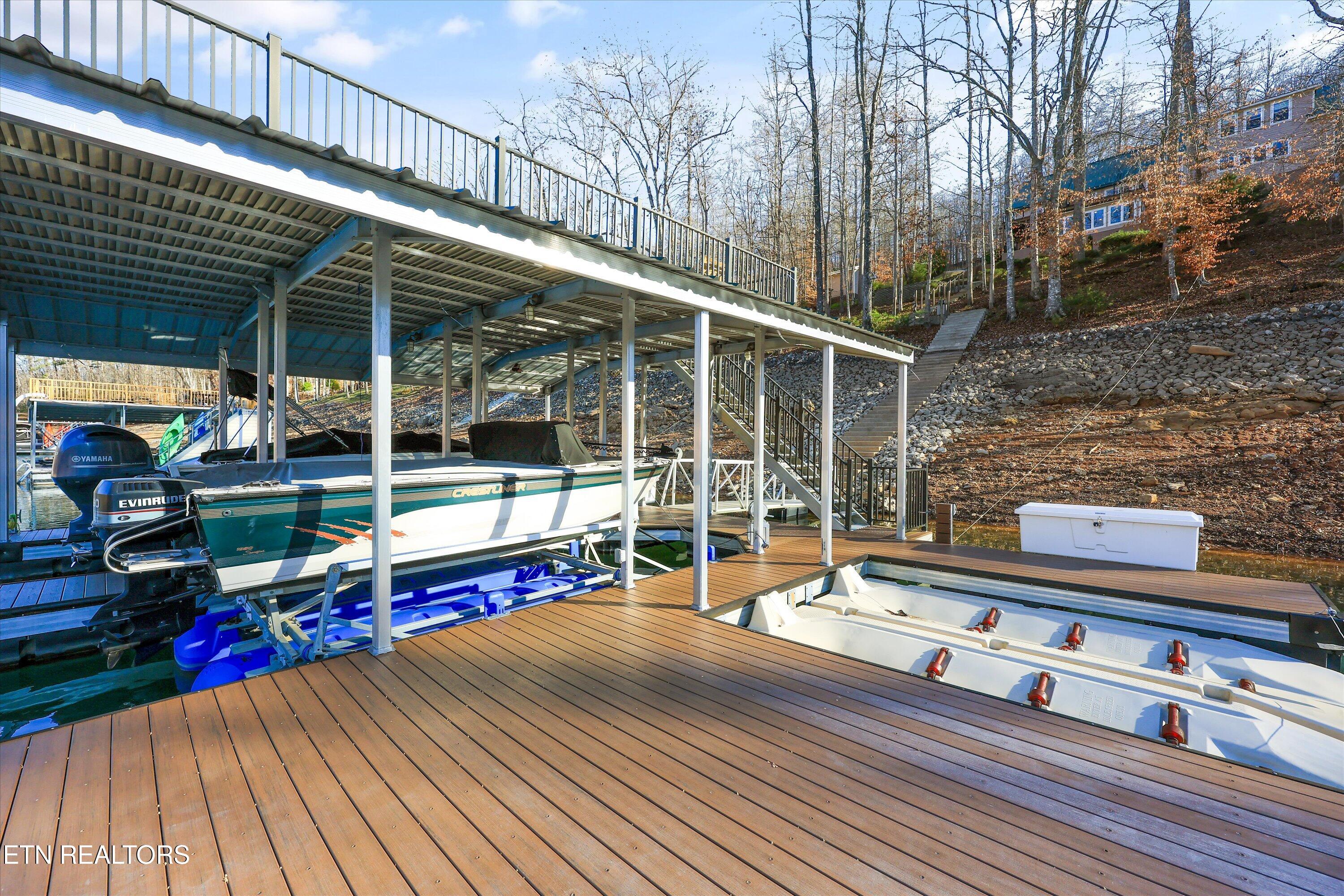 845 Yoakum Hollow Rd