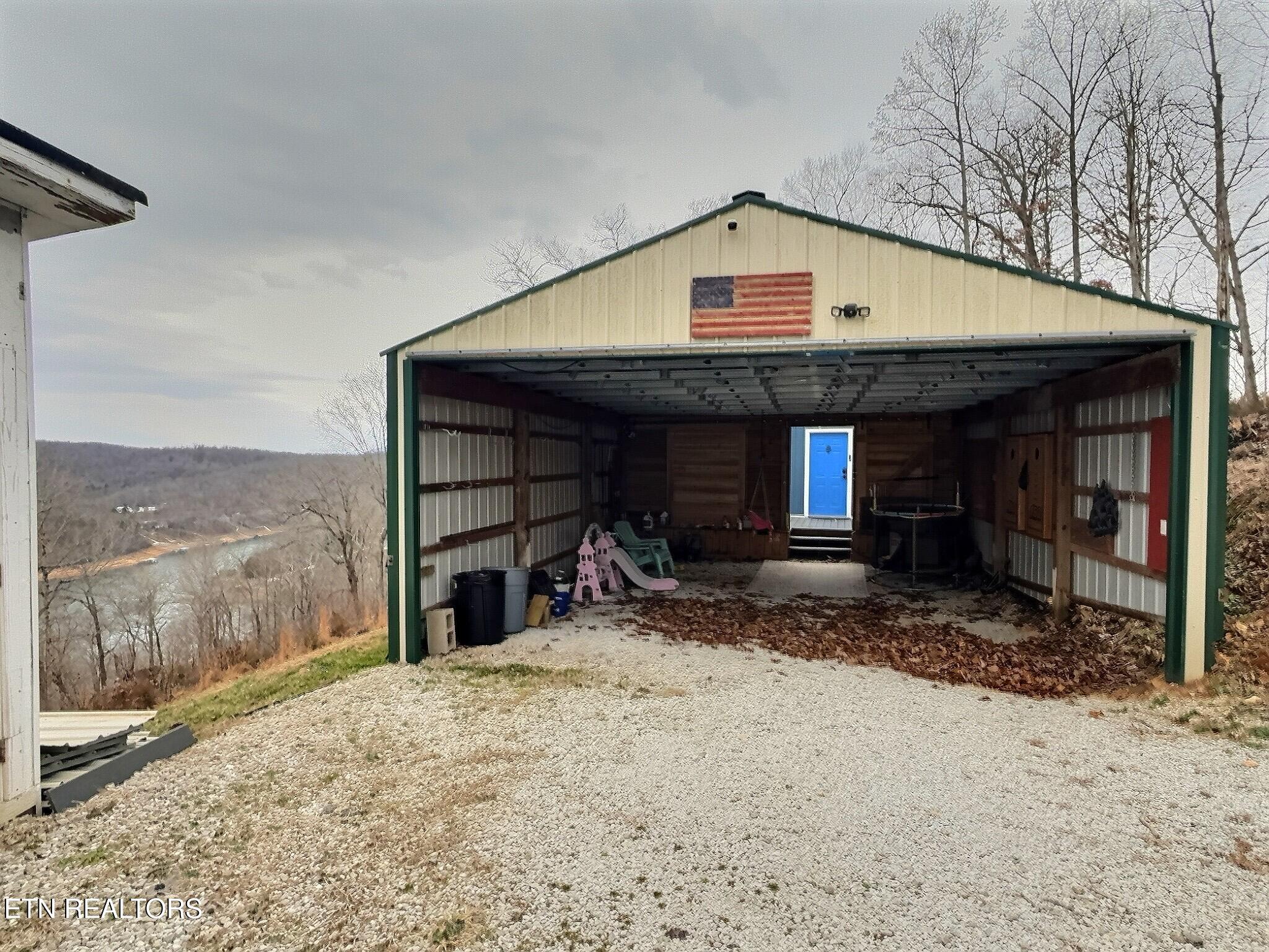 338 Bankston Lane, LaFollette
