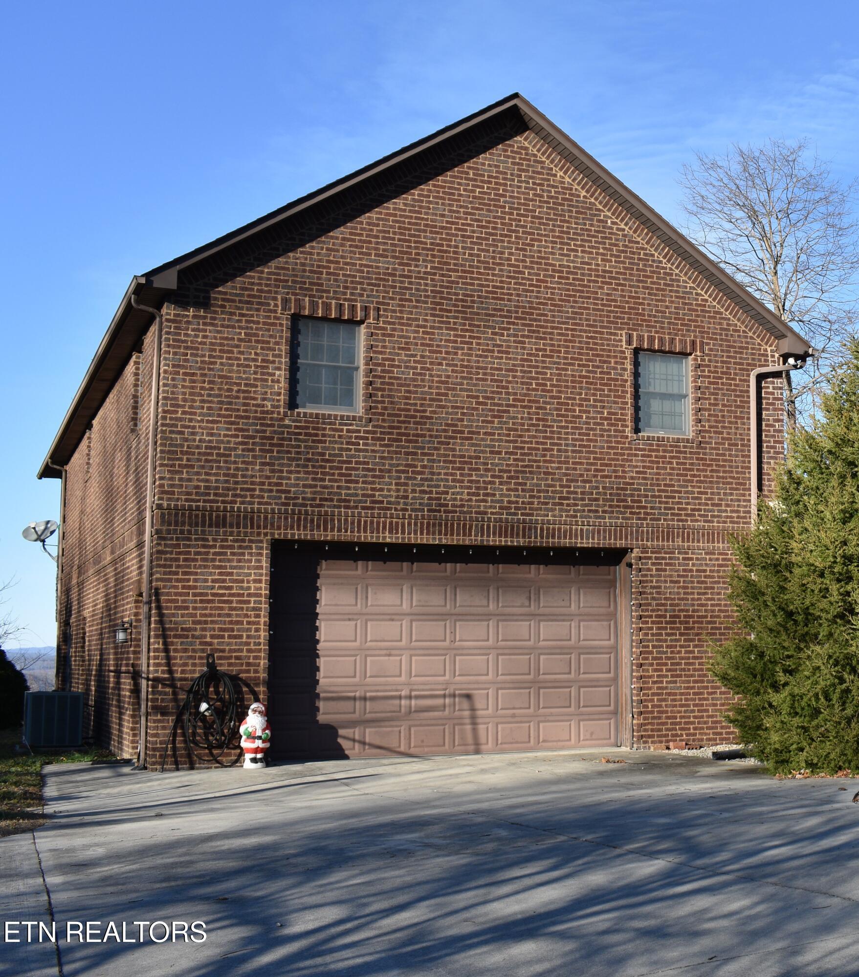 320 Sara Lane