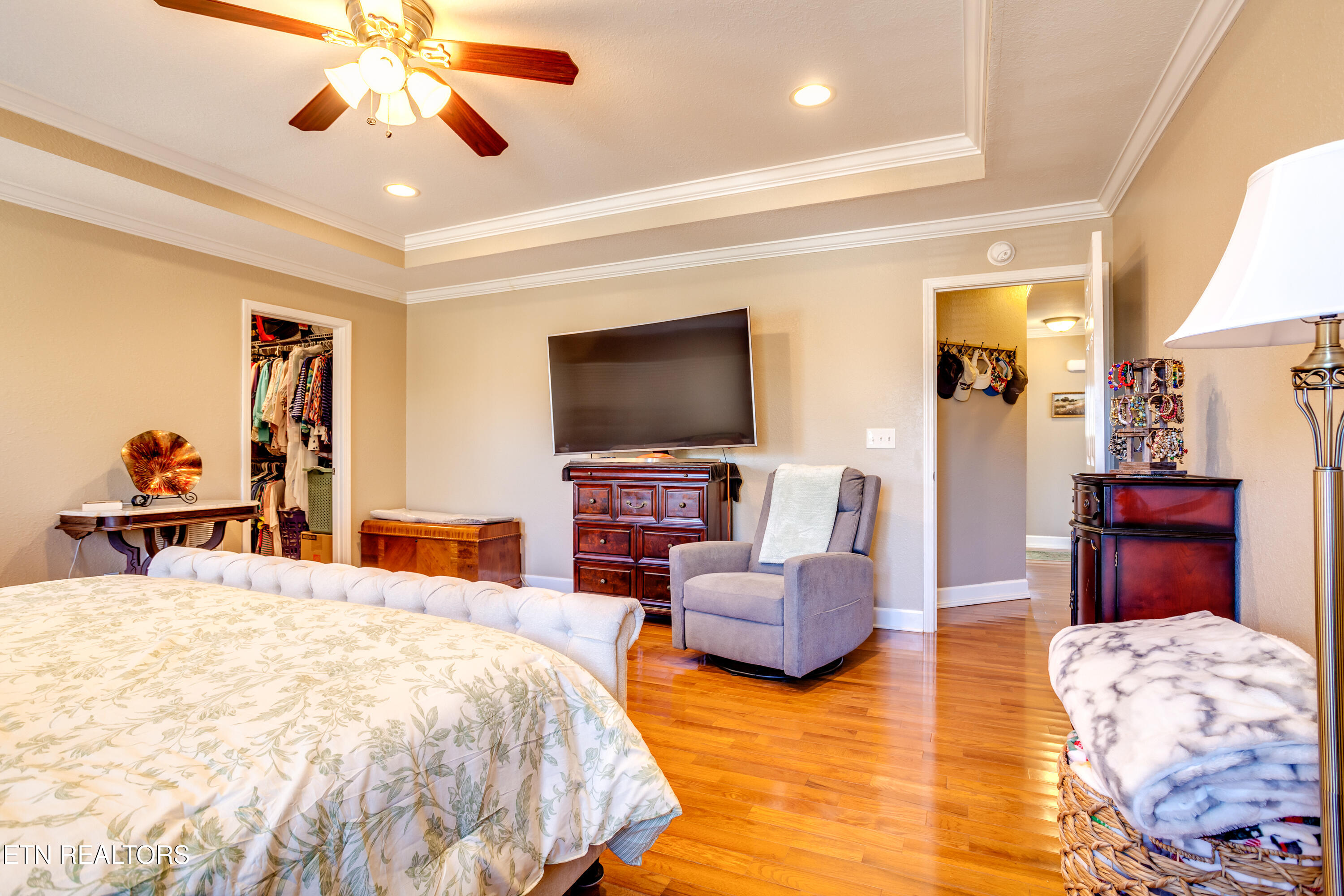 107 River Rd