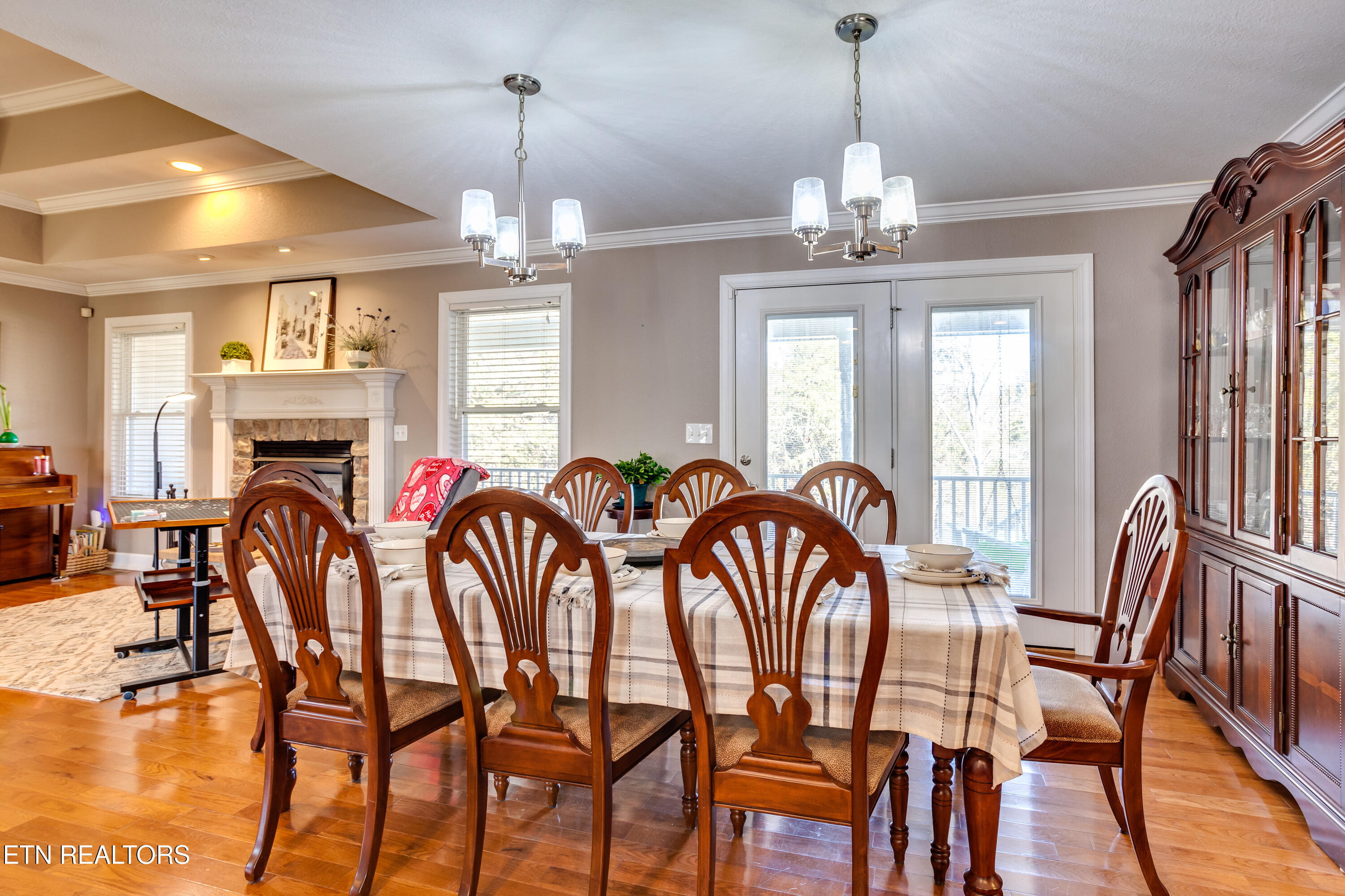 107 River Rd