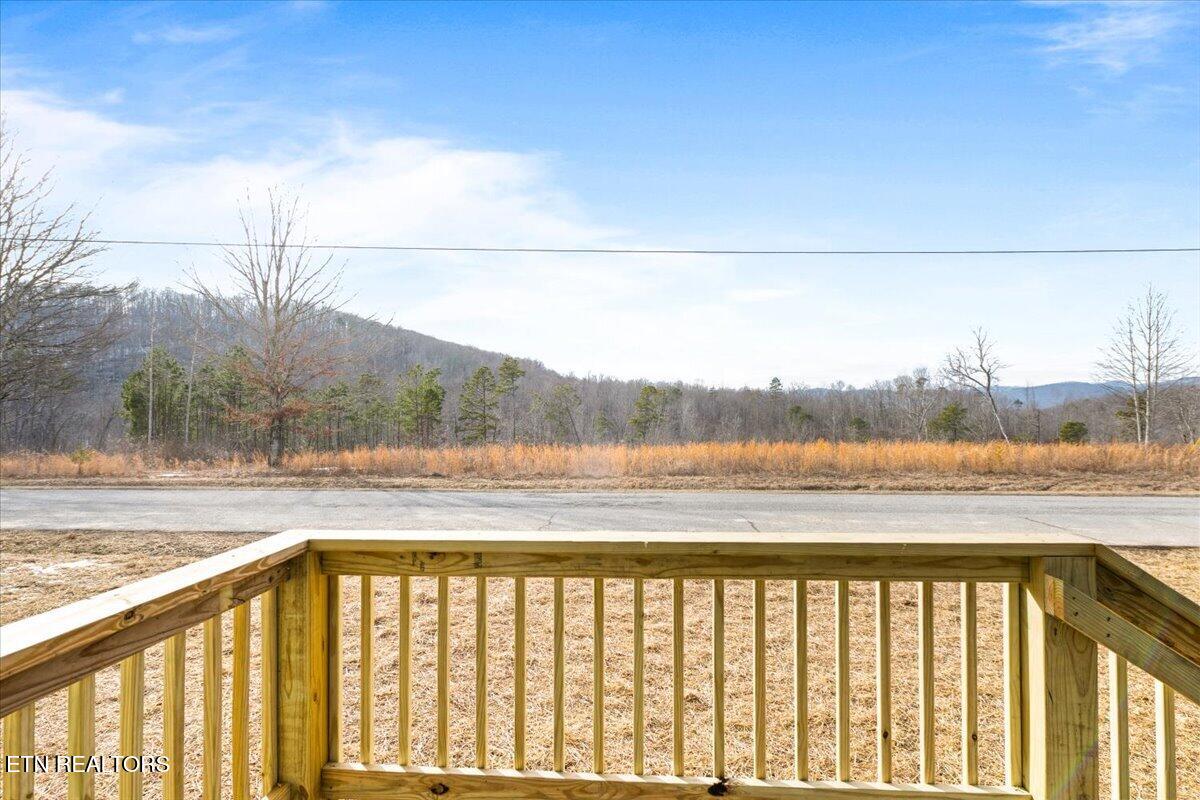550 Quail Run Lane, LaFollette