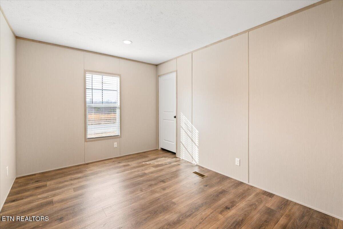 550 Quail Run Lane, LaFollette