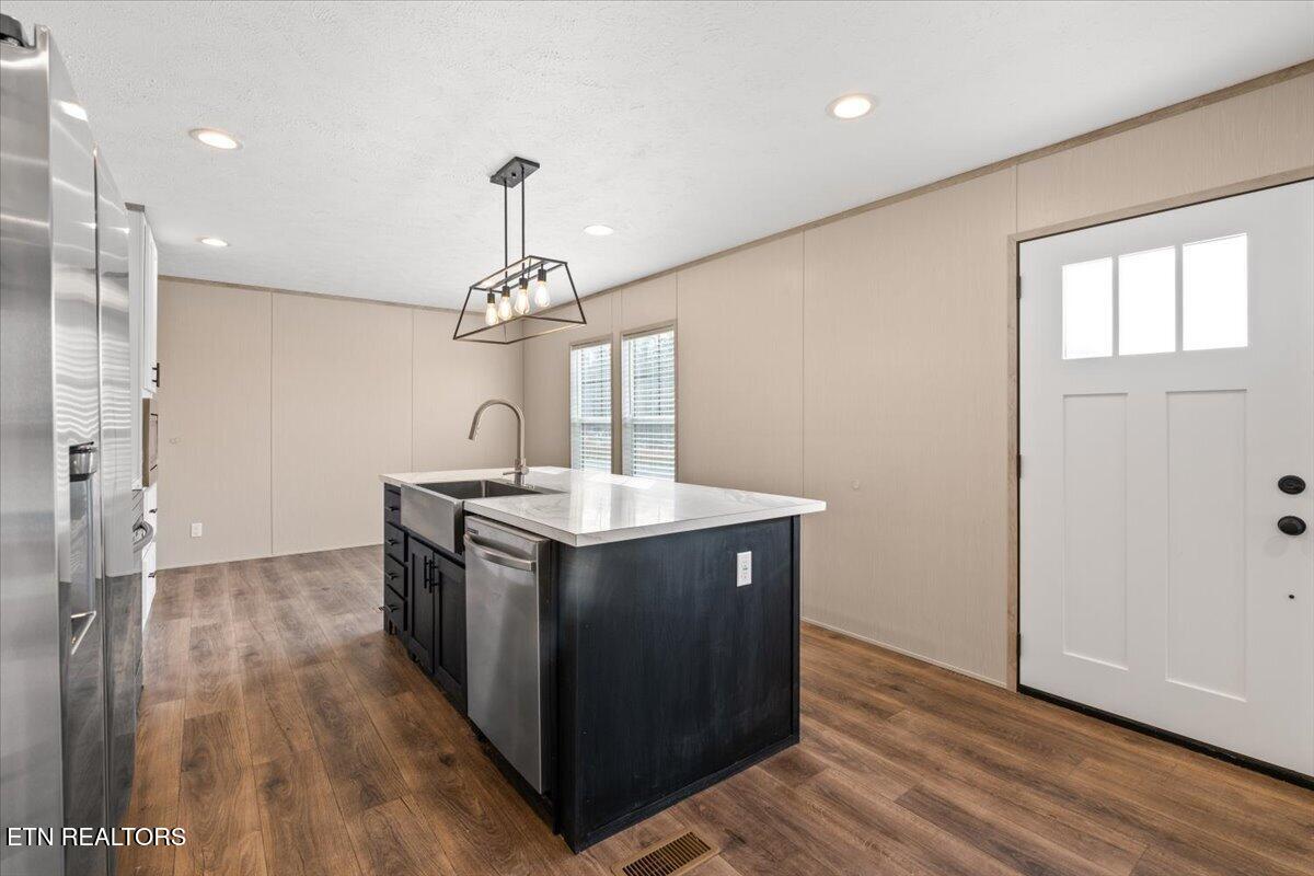 550 Quail Run Lane, LaFollette