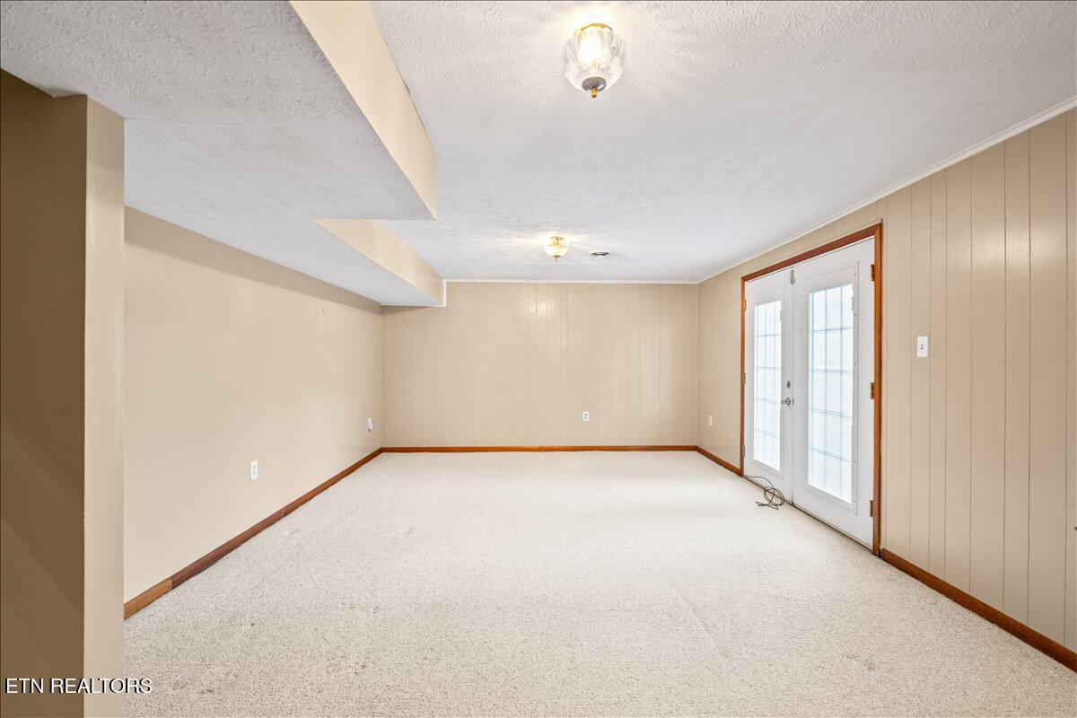 301 Wheeler Lane, LaFollette