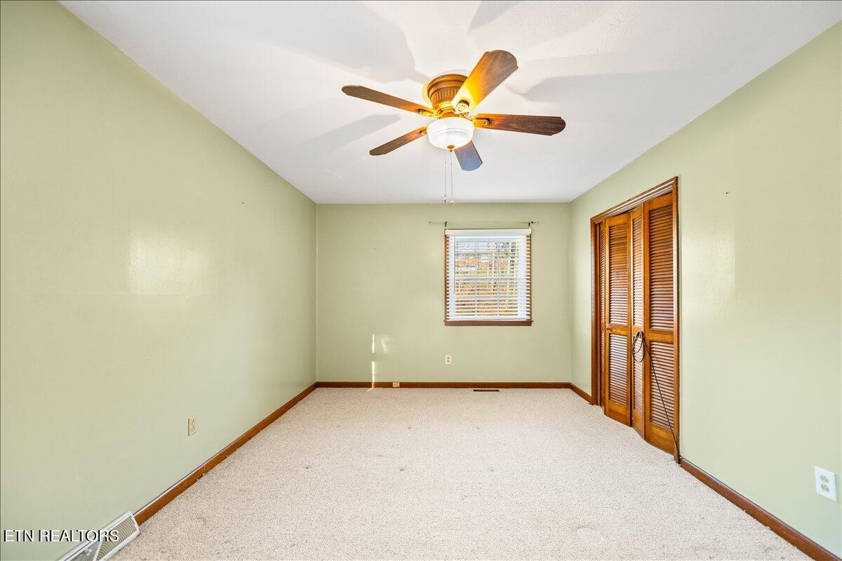 301 Wheeler Lane, LaFollette