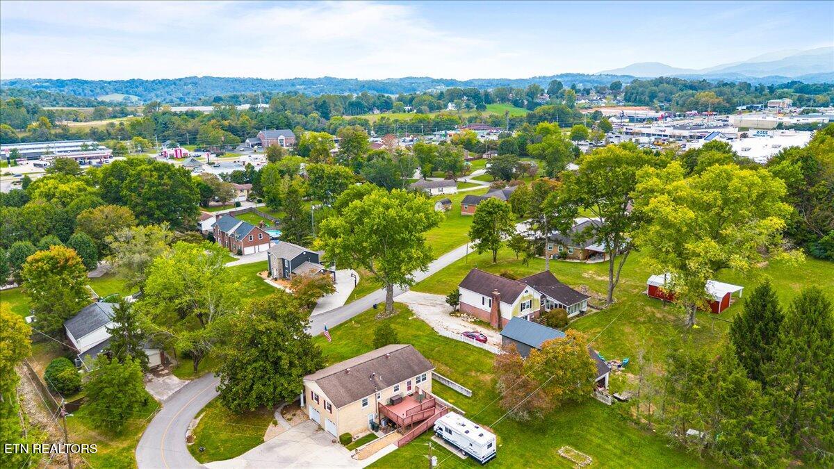 301 Wheeler Lane, LaFollette