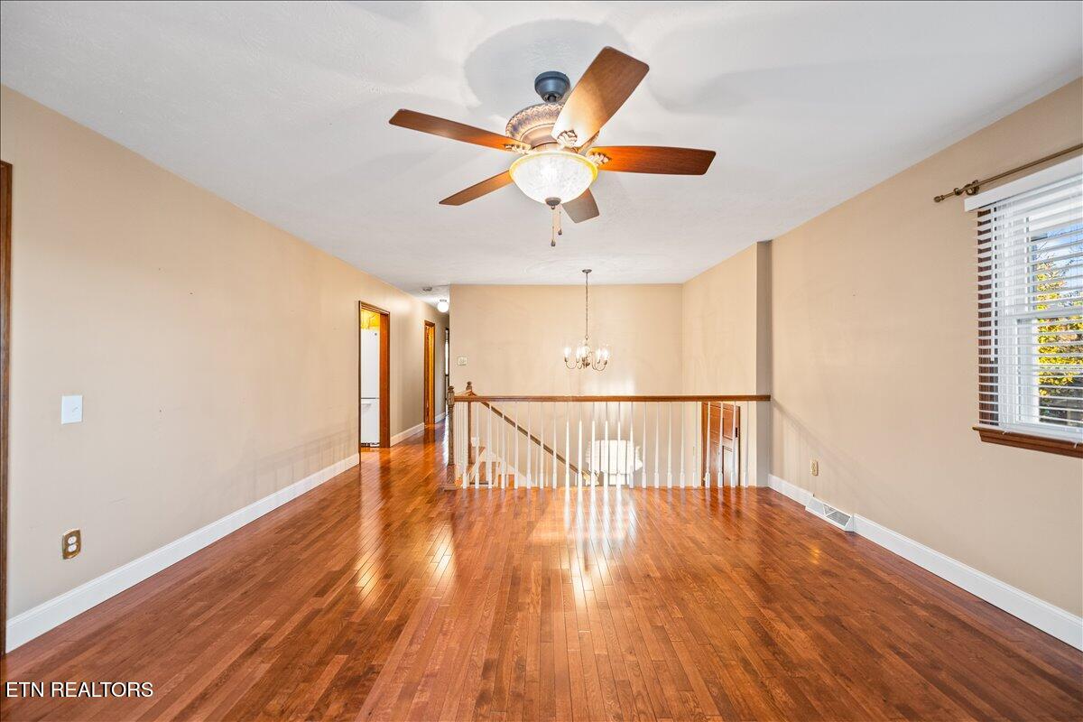 301 Wheeler Lane, LaFollette