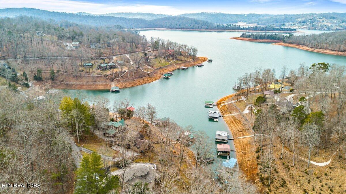 639 Deerwood Lane, LaFollette