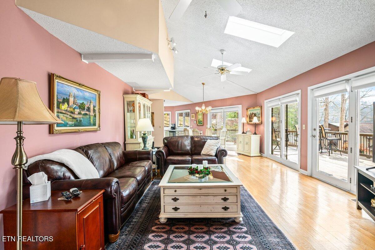 639 Deerwood Lane, LaFollette