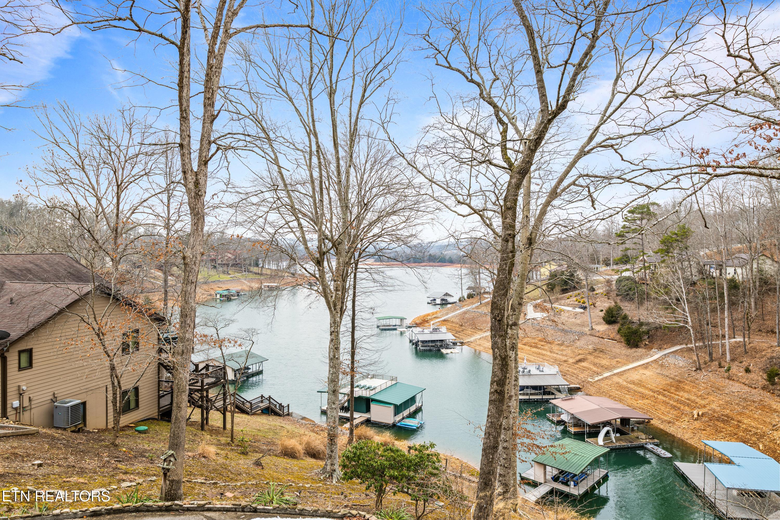 639 Deerwood Lane, LaFollette