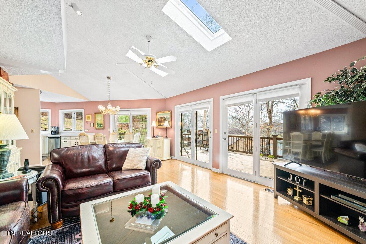 639 Deerwood Lane, LaFollette