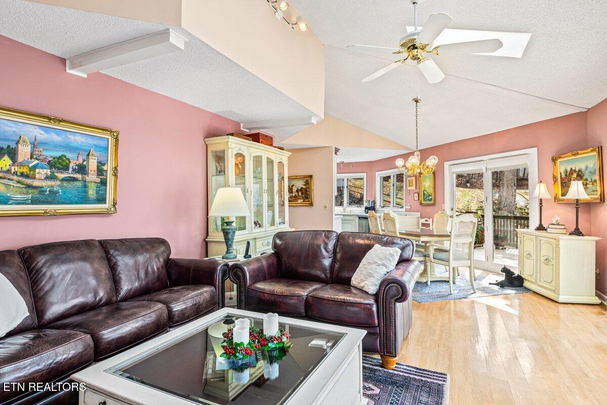 639 Deerwood Lane, LaFollette