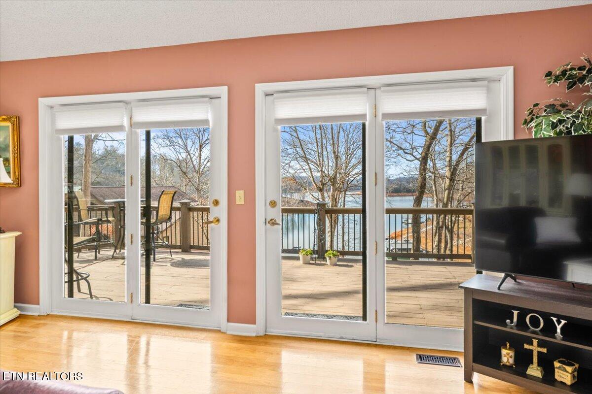 639 Deerwood Lane, LaFollette